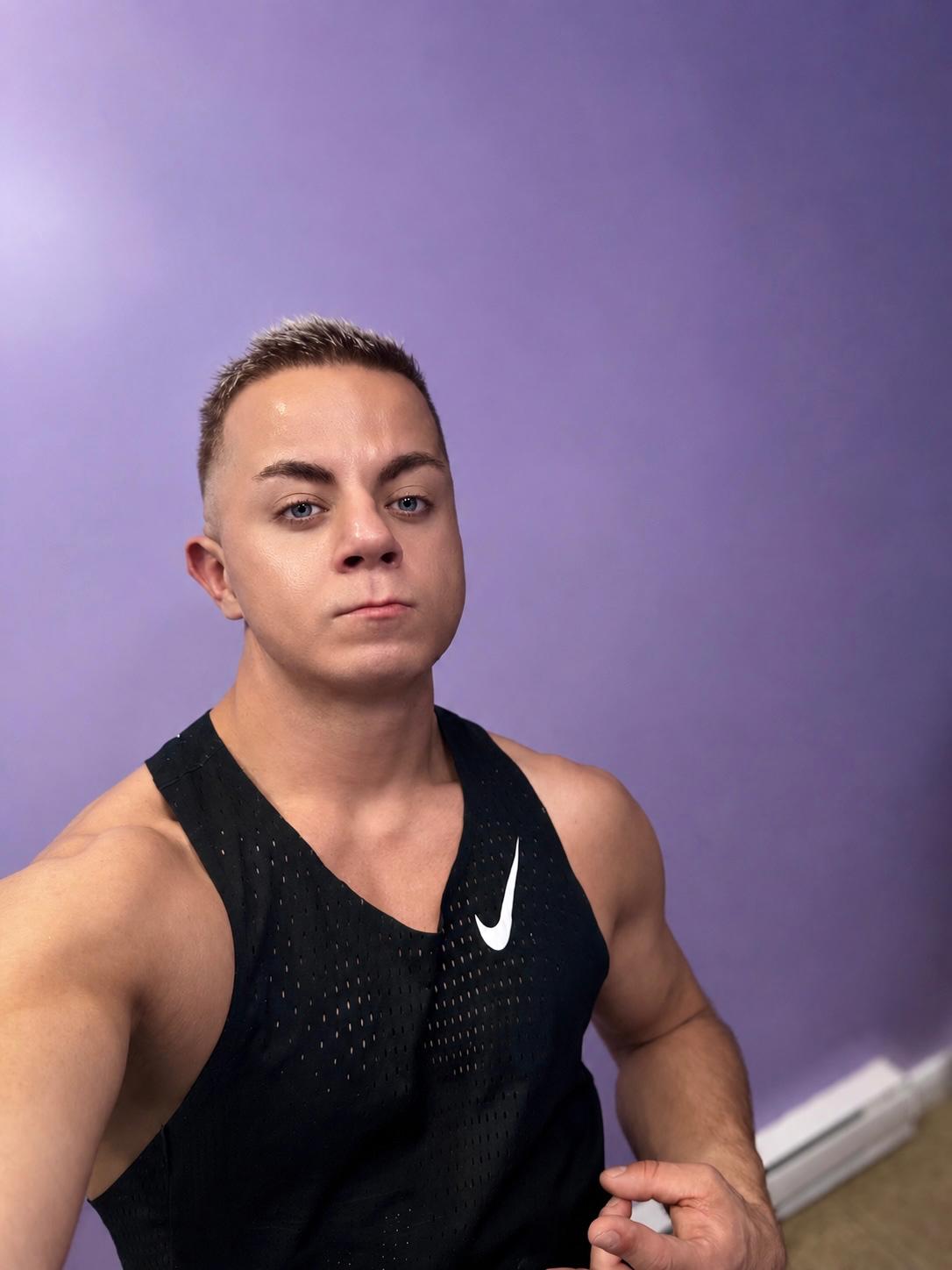 Damon - gay massage therapist Vancouver, business owner of Damon Spa Studio For Men in West End, in Davie Village for Pride massages