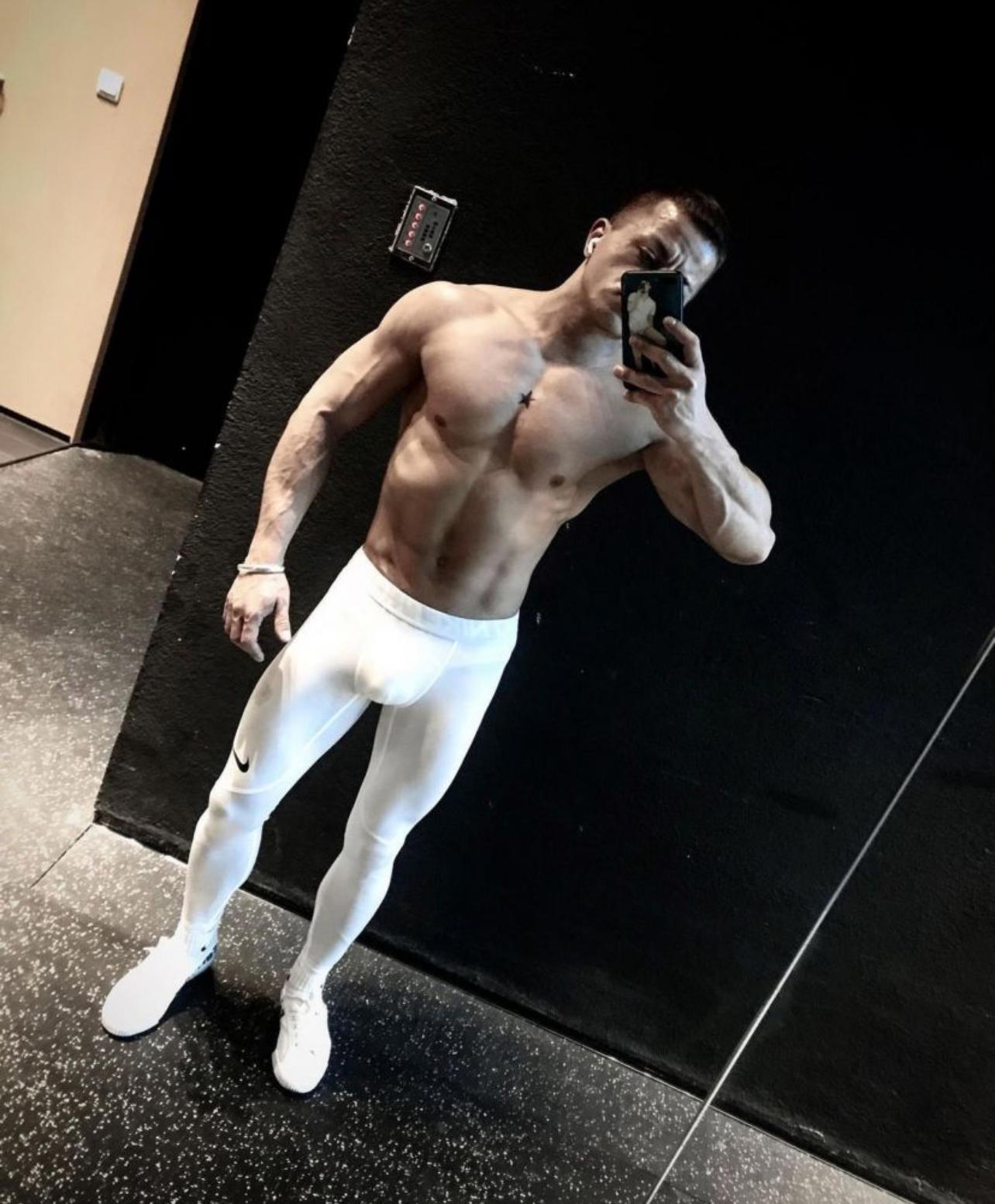 Damon photo muscle gay massage therapist Vancouver business owner Damon Spa Studio For Men West End